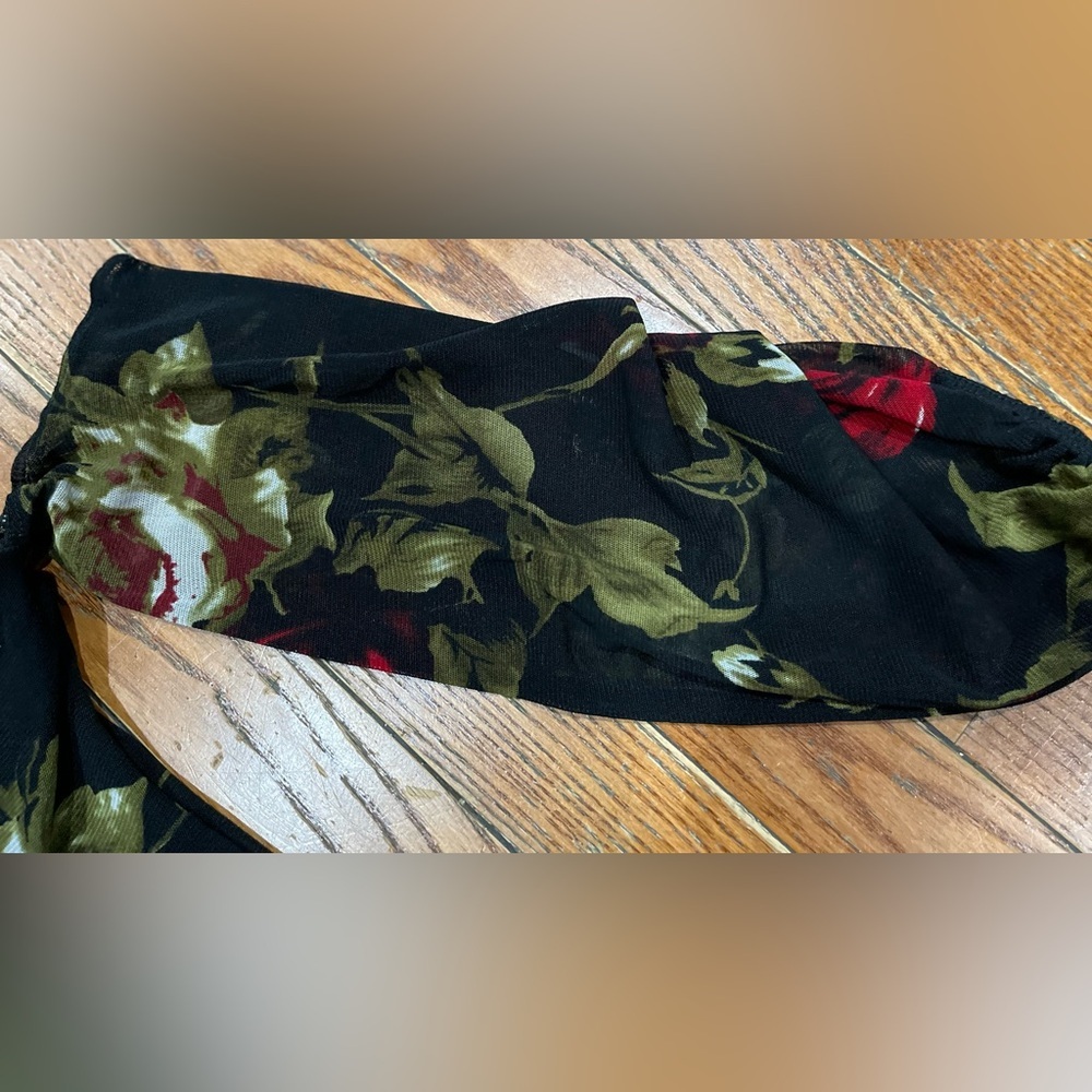 Charlotte Russe Black and Red Floral Long Sleeve Dress - Picture 8 of 11